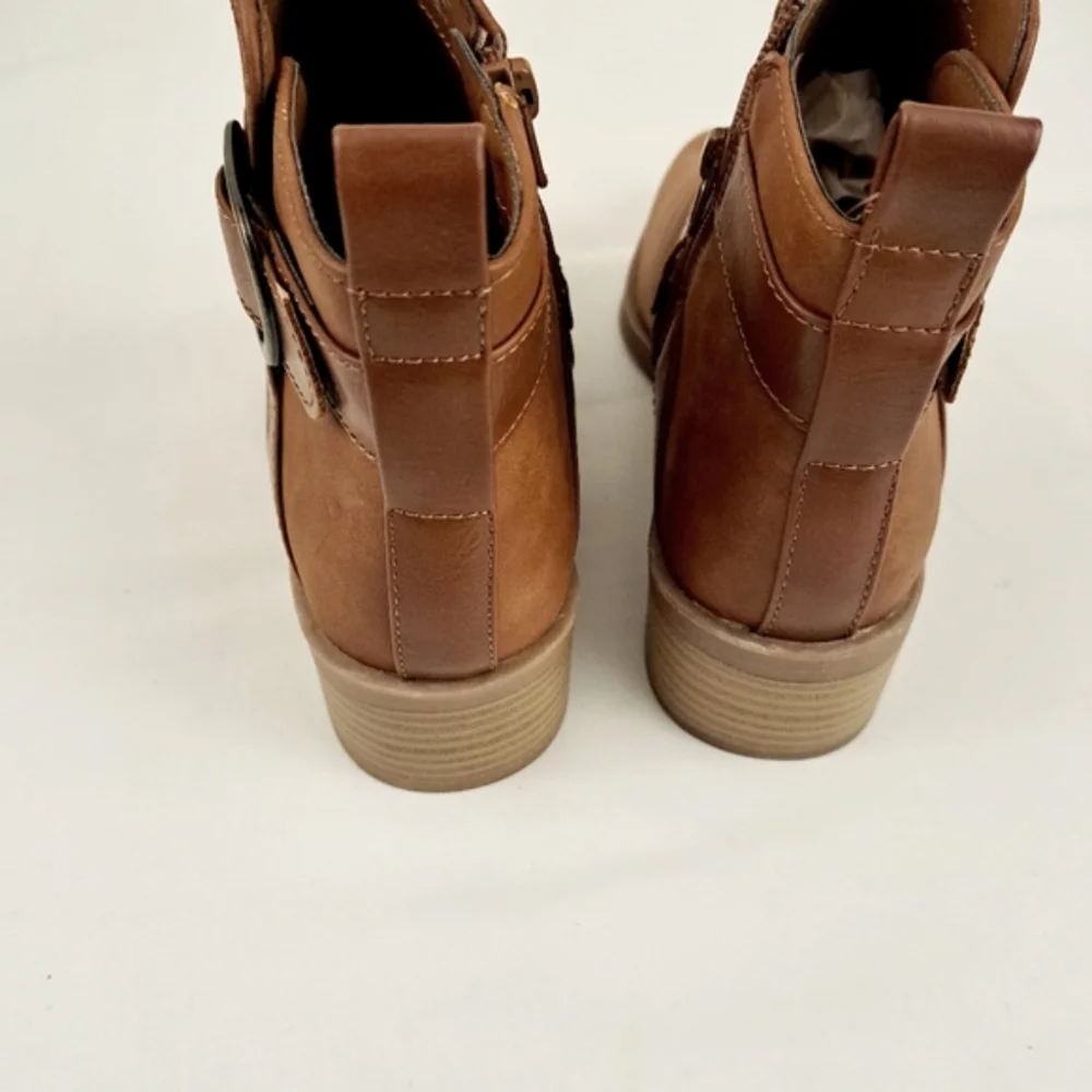 Time & Tru Women's Fashion Faux Leather Brown Booties Ankle Boots Shoes Size 7.5